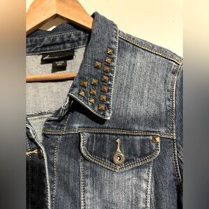 Lane Bryant Studded Denim Trucker Jacket size 16 pockets street wear